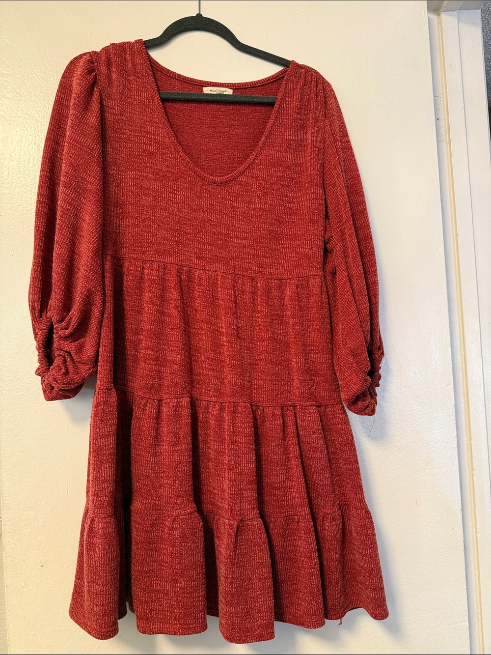 Women's Red Knit Tiered Dress with Puff Sleeves